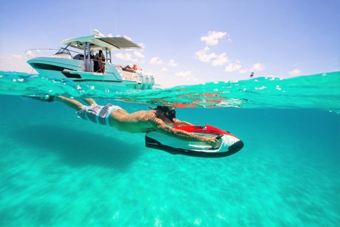 Leader_12.5_2020_TomKing_09302-Tom_King-800px