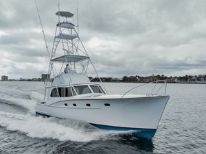 BLUE FIN IV 30 Running Shot