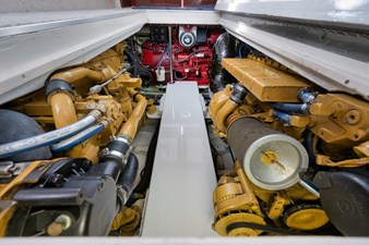 BLUE FIN IV 22 Engine Room