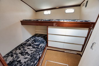 BLUE FIN IV 13 Guest Stateroom