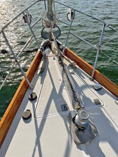 NEW HORIZONS 27 Foredeck