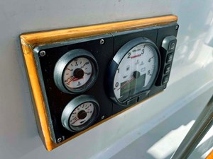 NEW HORIZONS 33 New Yanmar Start Panel