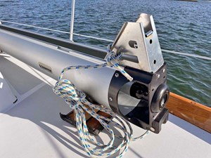 NEW HORIZONS 29 Schaeffer Furling Boom Detail