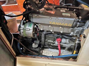 NEW HORIZONS 46 Yanmar Diesel, Side View