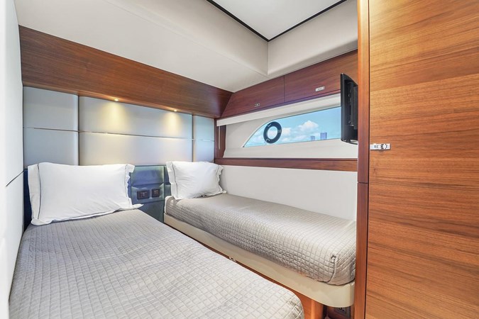 8680590_20230216102951819_1_XLARGE