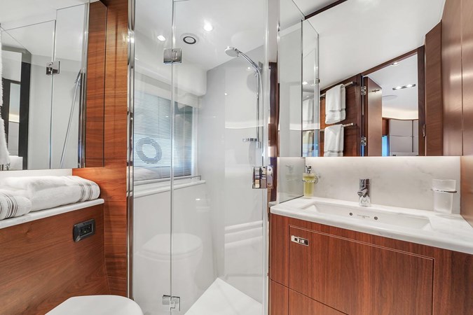 8680590_20230216103000788_1_XLARGE