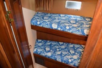 ALIKAL 31 Guest Stateroom       