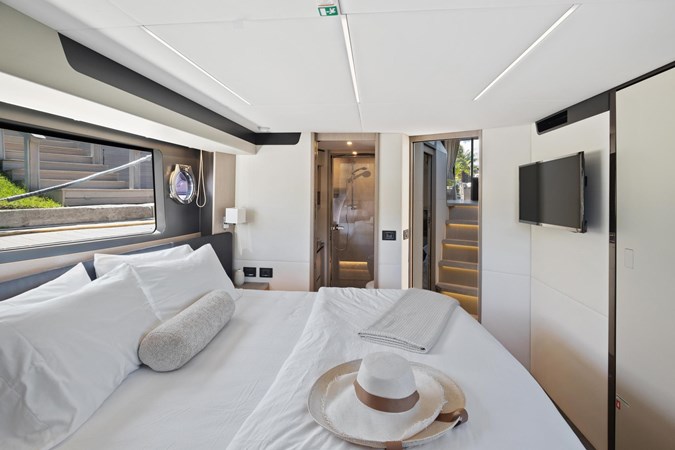 29_2022 48 Absolute 48 Coupe ZO