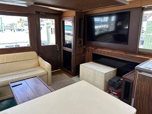 REEL FISH 2 Salon - TV on port side  