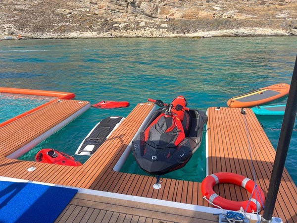 BEACH AREA & TOYS - AZIMUT GRANDE 35 2022