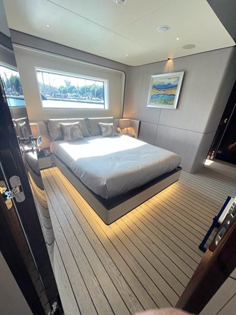 GUEST CABIN  - AZIMUT GRANDE 35 2022