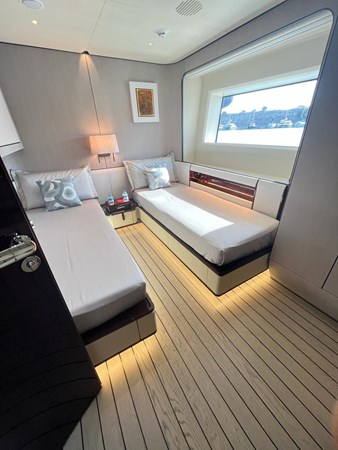 GUEST CABIN  - AZIMUT GRANDE 35 2022