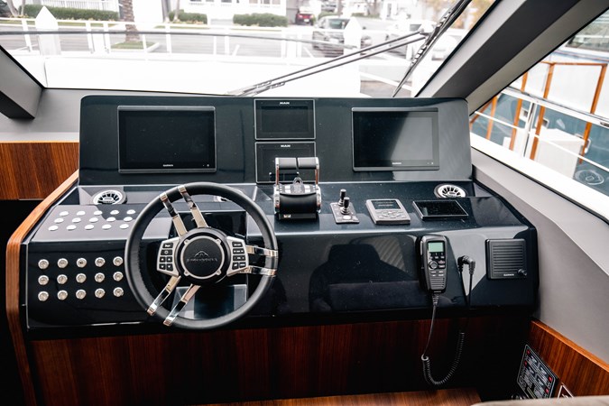 27_2022 57ft Astondoa As5 CHRISTA LEE