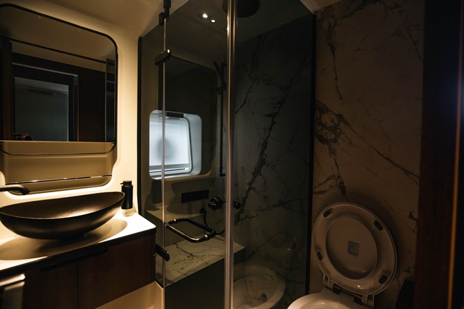 45_2022 57ft Astondoa As5 CHRISTA LEE