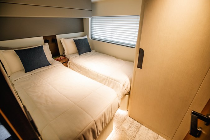 46_2022 57ft Astondoa As5 CHRISTA LEE