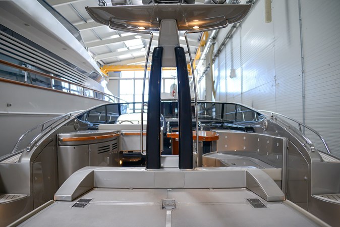 yachtImage_ext_466_8281