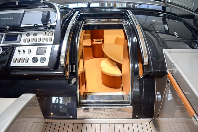 yachtImage_ext_466_8287