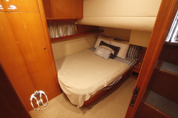 yachtImage_int_71_10526