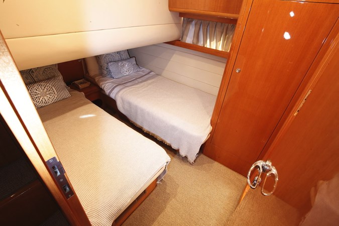 yachtImage_int_71_10527