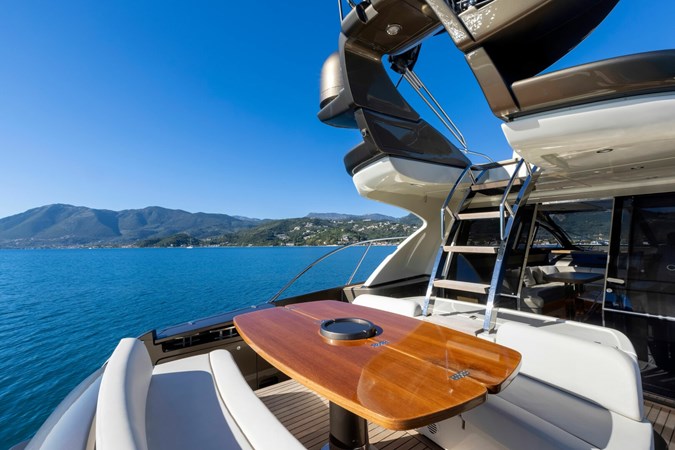 yachtImage_ext_791_19341