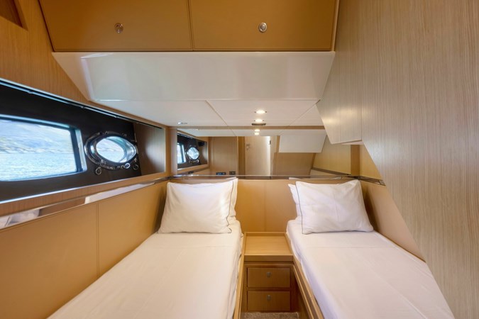 yachtImage_int_791_19354