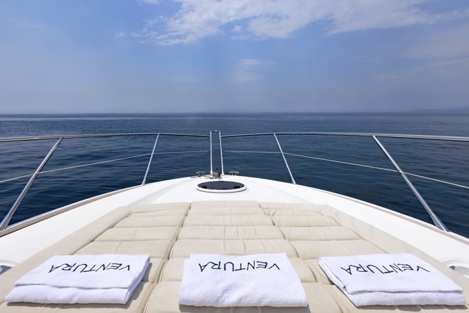 yachtImage_ext_762_18456