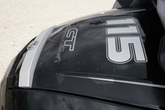 BAYLINER ELEMENT XL  4 5engine hp