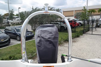 BAYLINER ELEMENT XL  6 7sport tower