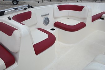 BAYLINER ELEMENT XL  11 13port seating