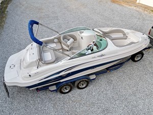 2004 Sea Ray 220 SunDeck NLDF 2 IMG_4552