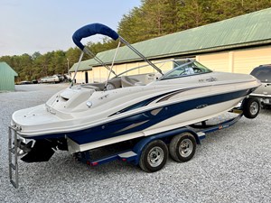 2004 Sea Ray 220 SunDeck NLDF 11 IMG_4588