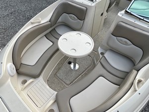 2004 Sea Ray 220 SunDeck NLDF 43 IMG_4621