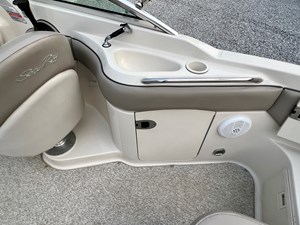 2004 Sea Ray 220 SunDeck NLDF 55 IMG_4642