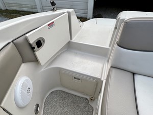 2004 Sea Ray 220 SunDeck NLDF 56 IMG_4644