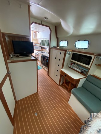 12_2001 32ft Albin Command Bridge TORTUGA