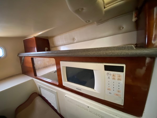 10_2003 26ft Edgewater 265 Express