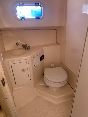 17_2003 26ft Edgewater 265 Express