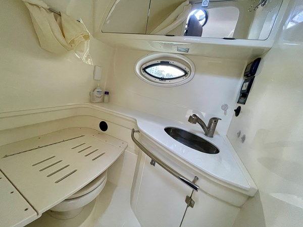 46_2016 33 Monterey 335 Sport Yacht