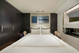 LEGASEA 26 CABIN PORT AFT VIP