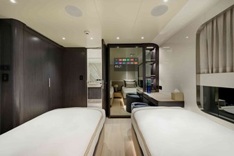 LEGASEA 32 CABIN TWIN