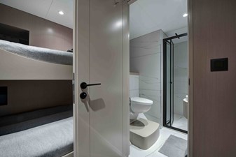 LEGASEA 34 CREW AREA