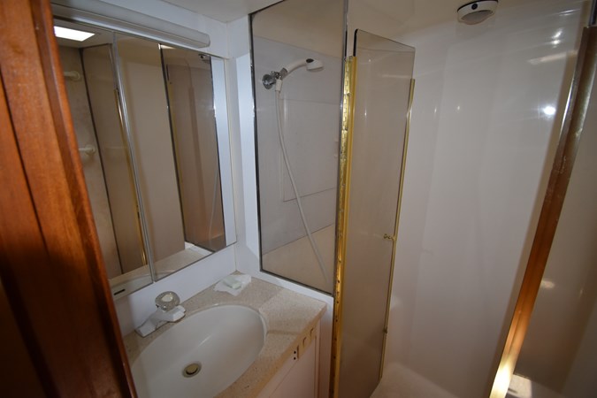 31_2003 48ft Ocean Yachts 48 Super Sport