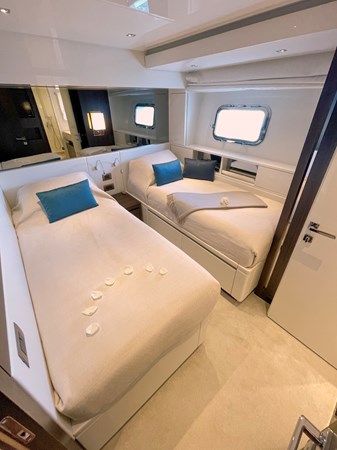 2020 SANLORENZO SL86 GUEST CABIN 2