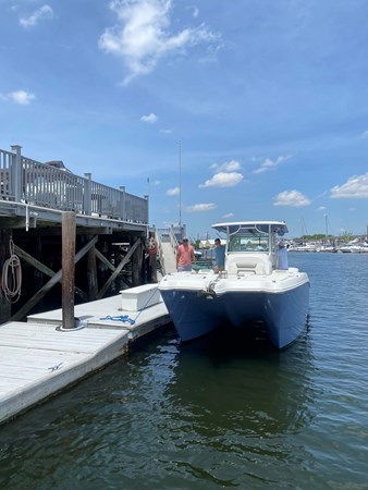 4_2022 32ft World Cat 325 CC