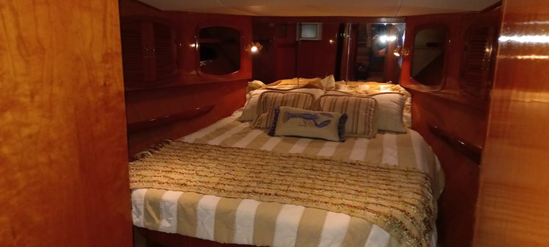 19_2004 43ft Mikelson 43 Sportfisherman CANAL LADY