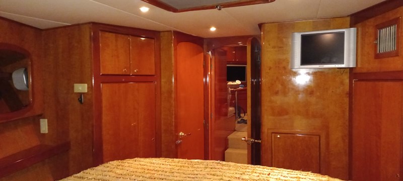 21_2004 43ft Mikelson 43 Sportfisherman CANAL LADY