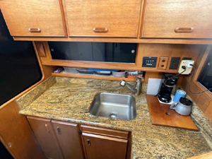 1986 Bertram 42 Convertible 10 11
