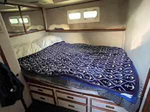 1986 Bertram 42 Convertible 13 14