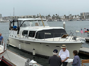 Abbey Singer 45 46