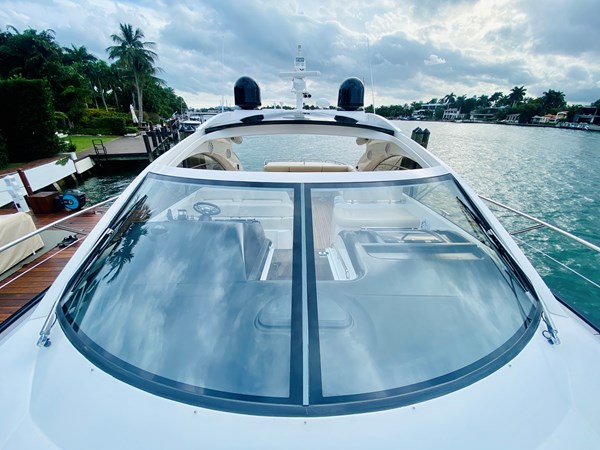 22_2010 60ft Sunseeker Predator ESSENCE